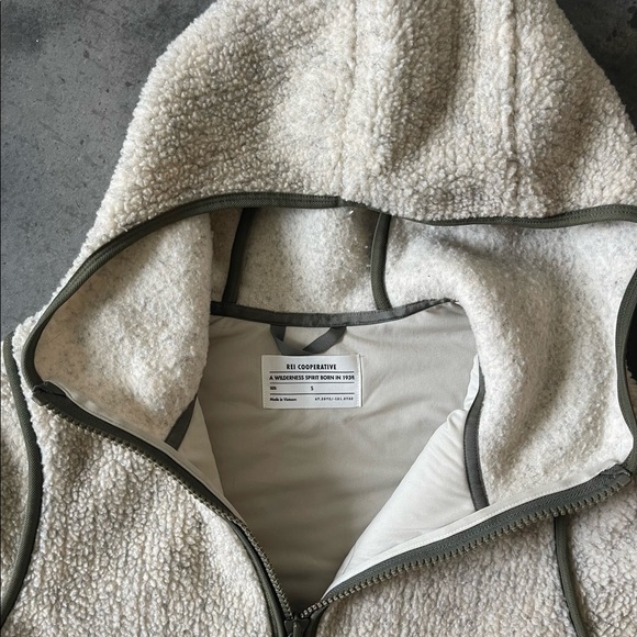 REI Zip Up Fleece - Picture 3 of 3